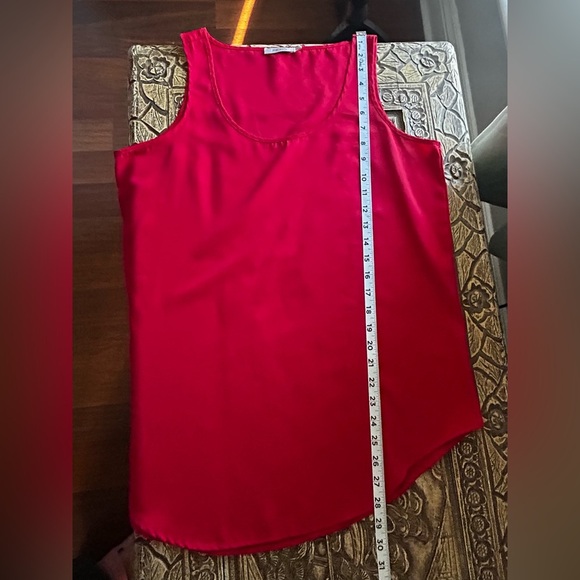Ricki’s size medium red sleeveless blouse - Picture 8 of 8